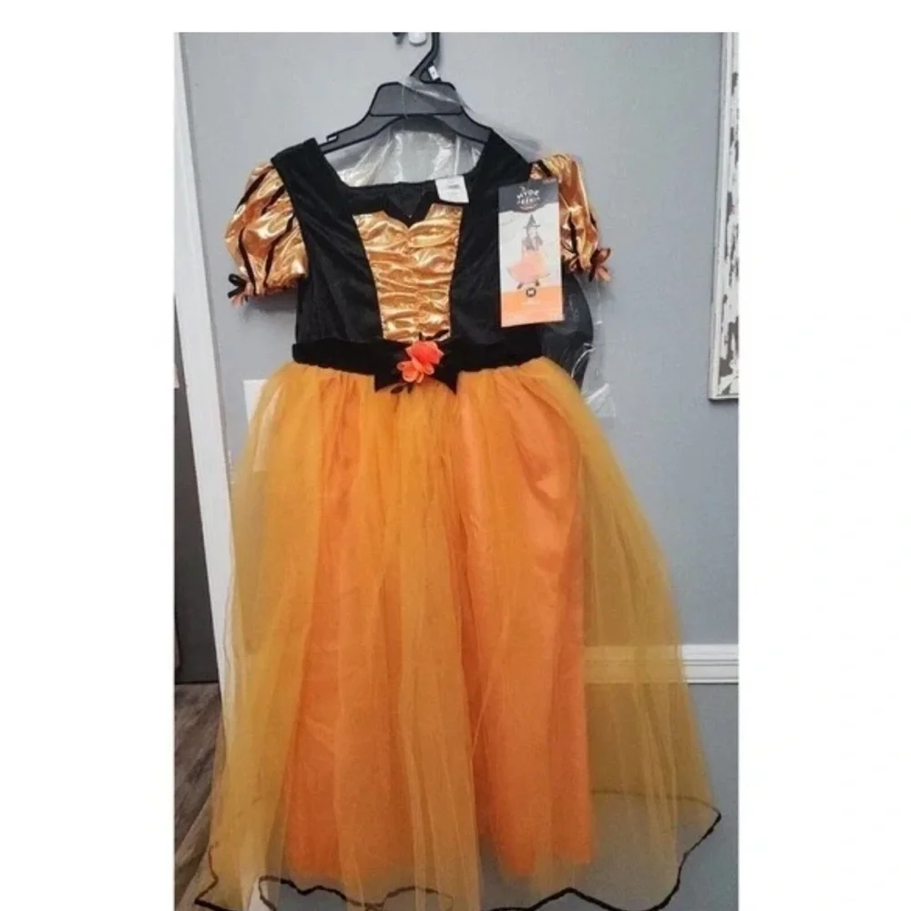Hide and Eek orange witch costume cute halloween costume M